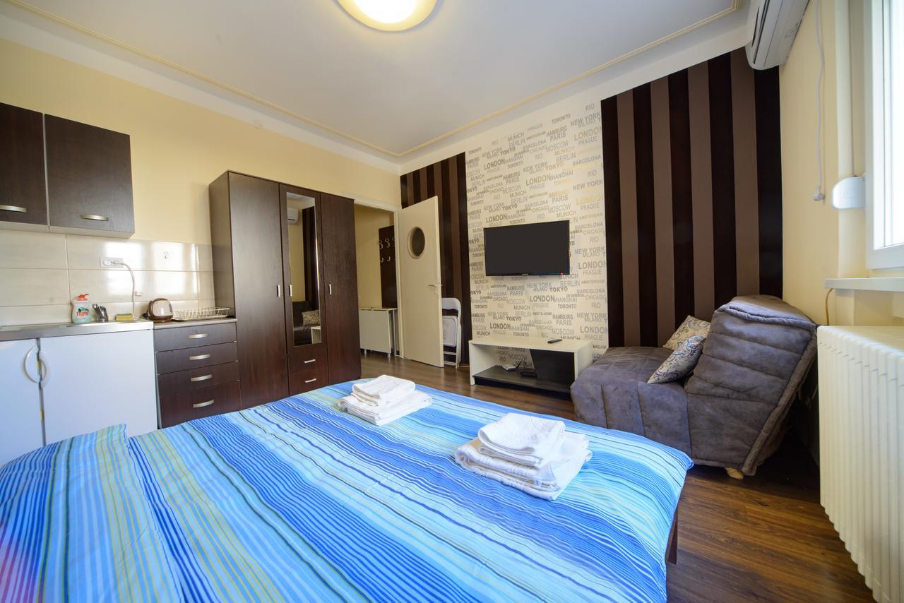 Parliament Apartment Beograd Eksteriør billede